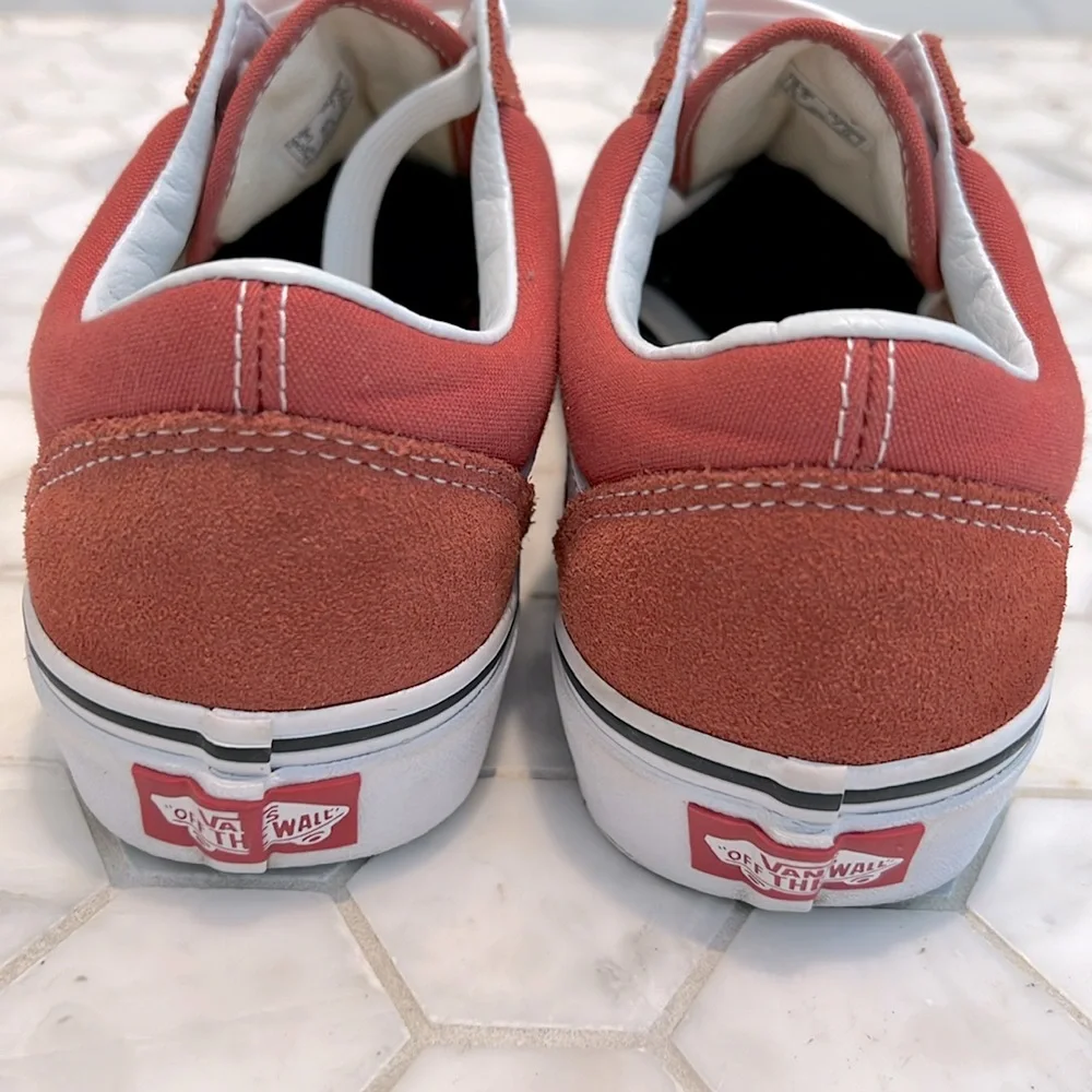 Vans Classic Old Skool PICANTE RED & TRUE WHITE Lace Up Low Top Sneakers Size 7